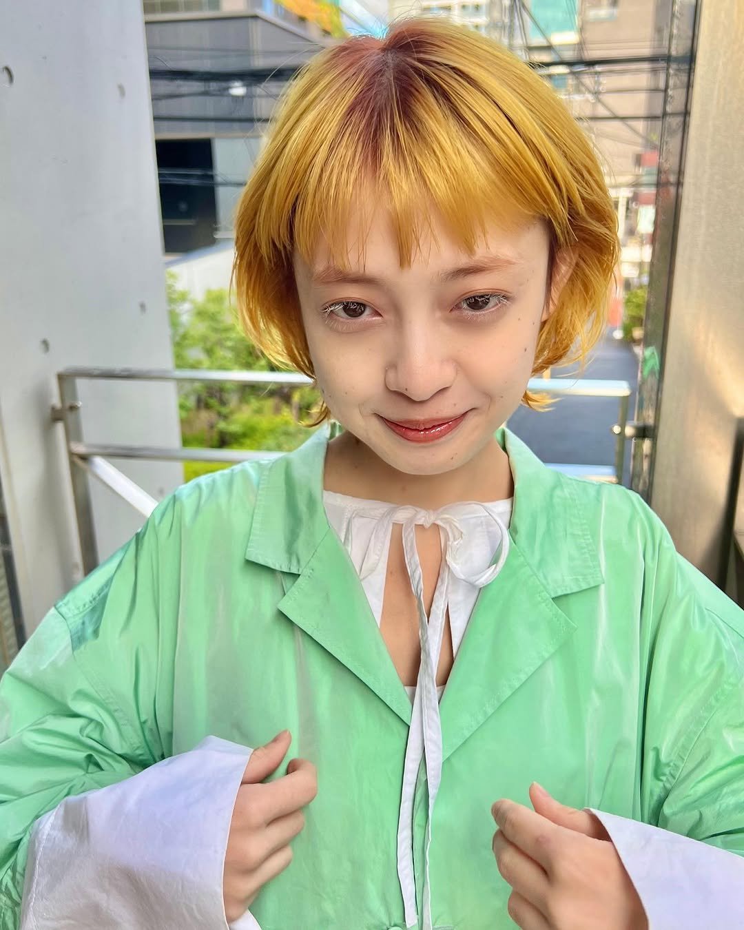 clan_en_kamiya 게시물 이미지: ブラウンのシャドールーツにイエロー🧀
ビビットなギラギラ感を抑えながら、ナチュラルなカラーでシ...