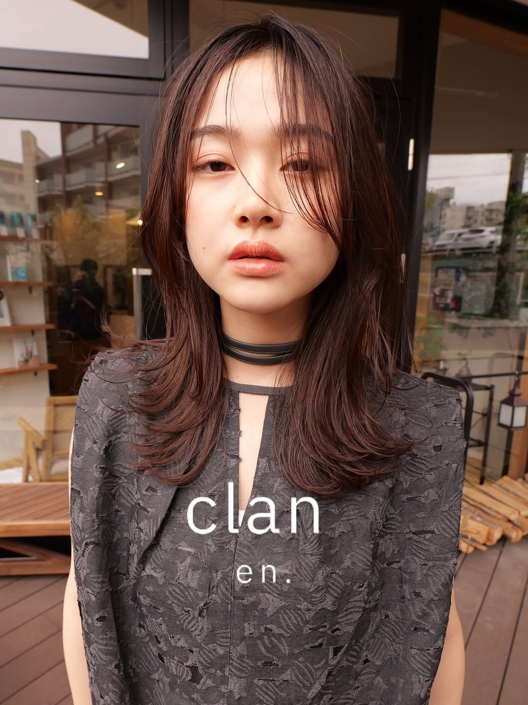 Photo by 神谷悠太 たまプラーザ /頭皮につけない/ゼロテクブリーチ/ハイトーンカラー in 東急田園都市線たまプラーザ駅 with @clan_en_. May be an image of one or more people, hair, choker, top and text that says 'clan en. en.'.