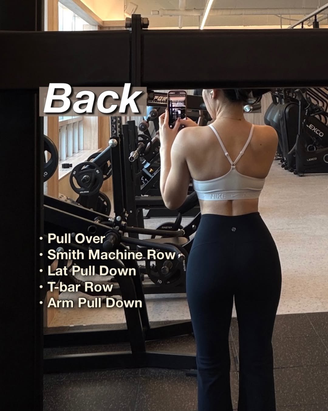 Photo by 예린 on December 15, 2025. May be an image of activewear and text that says 'Back FOR NIKE .Pull Over •Smith Machine Row •Lat Pull Down •T-bar Row Arm Ar Pull Down'.