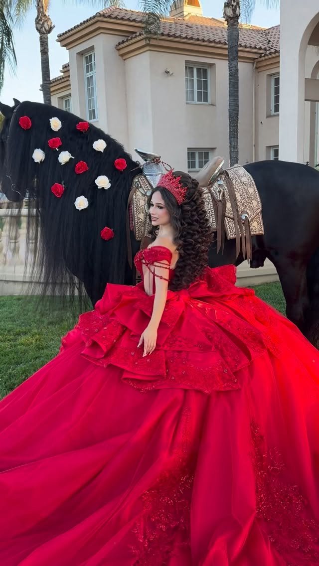 claudiat_mua_hairstylist 게시물 이미지: Your pre-photoshoot Glam is as important as...