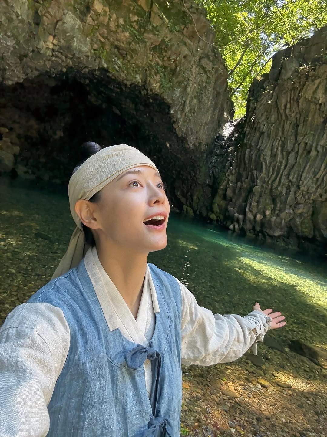 Photo by 김세정 on November 13, 2025. May be an image of outdoors and text.