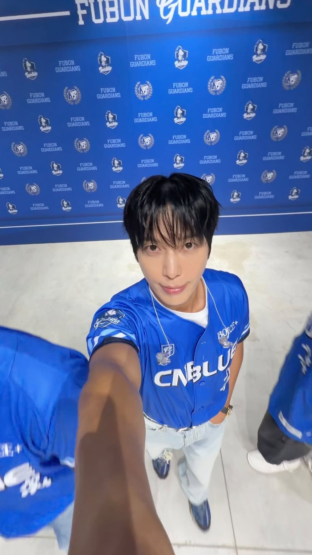 cnblue.official 게시물 이미지: CN Guardians😇

#CNBLUE #씨엔블루