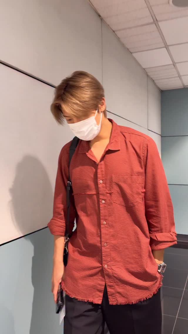 cnblue.official 게시물 이미지: busy having so much fun✨

#CNBLUE #씨엔블루