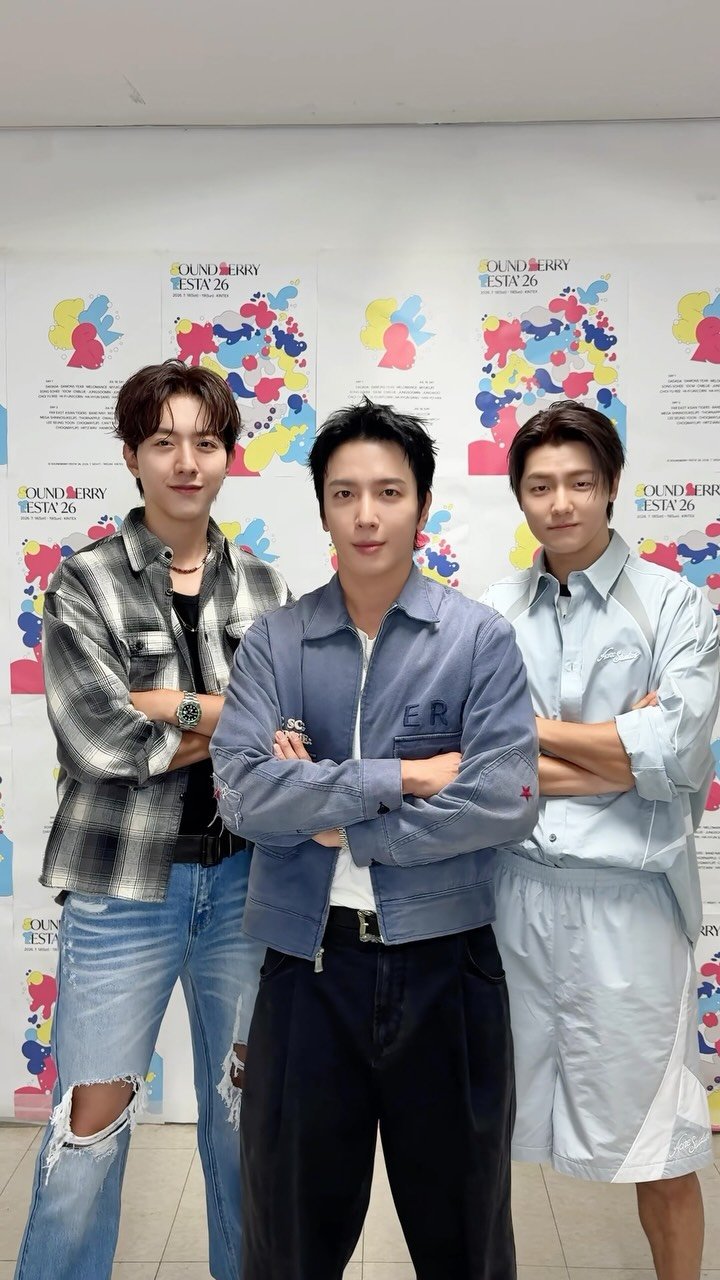 cnblue.official 게시물 이미지: All we gotta do is smile

#CNBLUE #씨엔블루