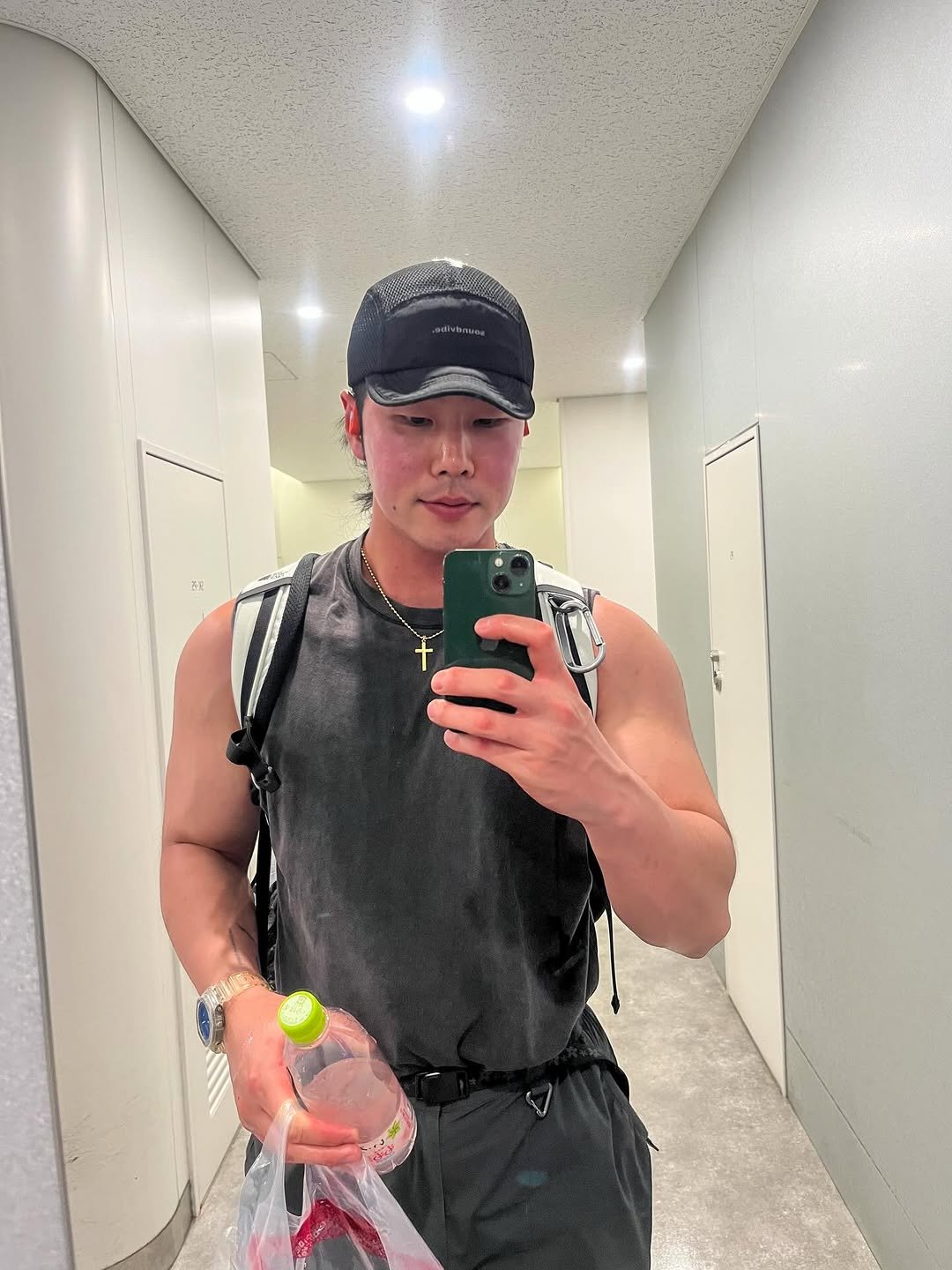 co.sat 게시물 이미지: 살아 생전 해외 여행 같이 다녀보지 못해서 그런지
일본 여행 내내 선옥씨 목걸이...