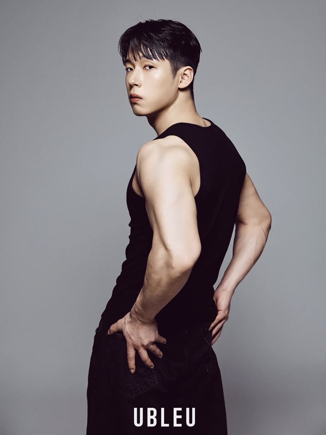 coach_hsj 게시물 이미지: 분위기 너무 좋아.. 👍

PHOTO BY -> @u.bleu.studio @yohan0w