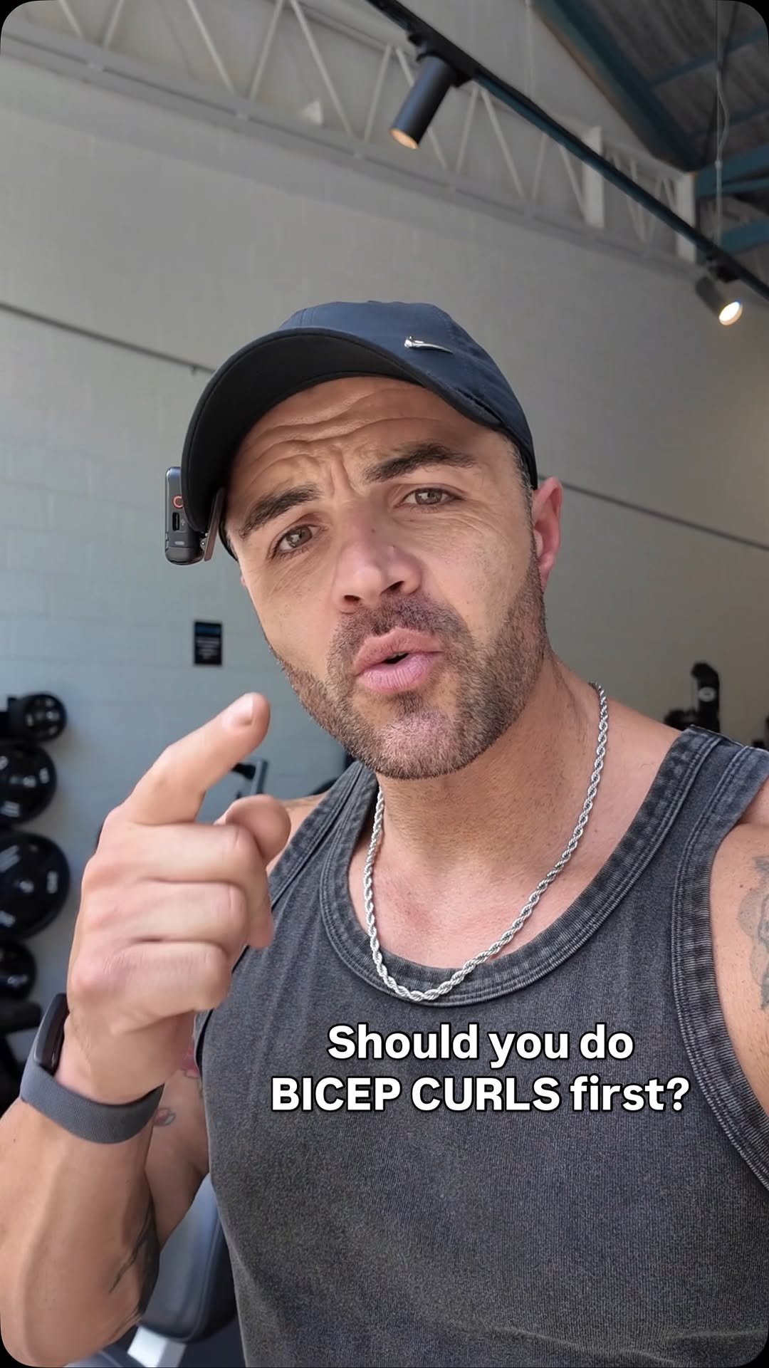 coach_skozz 게시물 이미지: Your workout order is either building your...