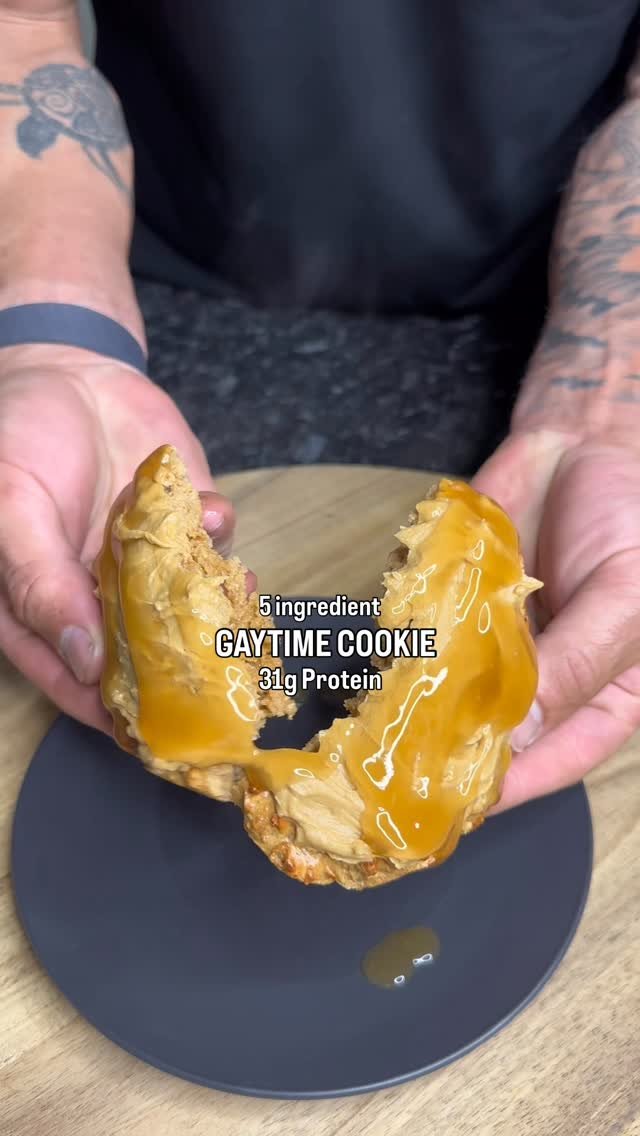 coach_skozz 게시물 이미지: Cookie for breakfast? It’s a FUCK YES...
