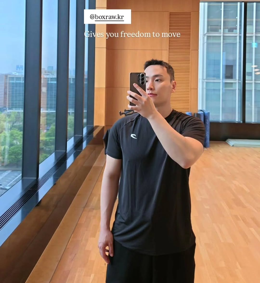 coach_victornam 게시물 이미지: 운동할 때 중요한 건 결국? 옷 vs 컨디션

착용감이 가볍고 움직임에 맞춰...