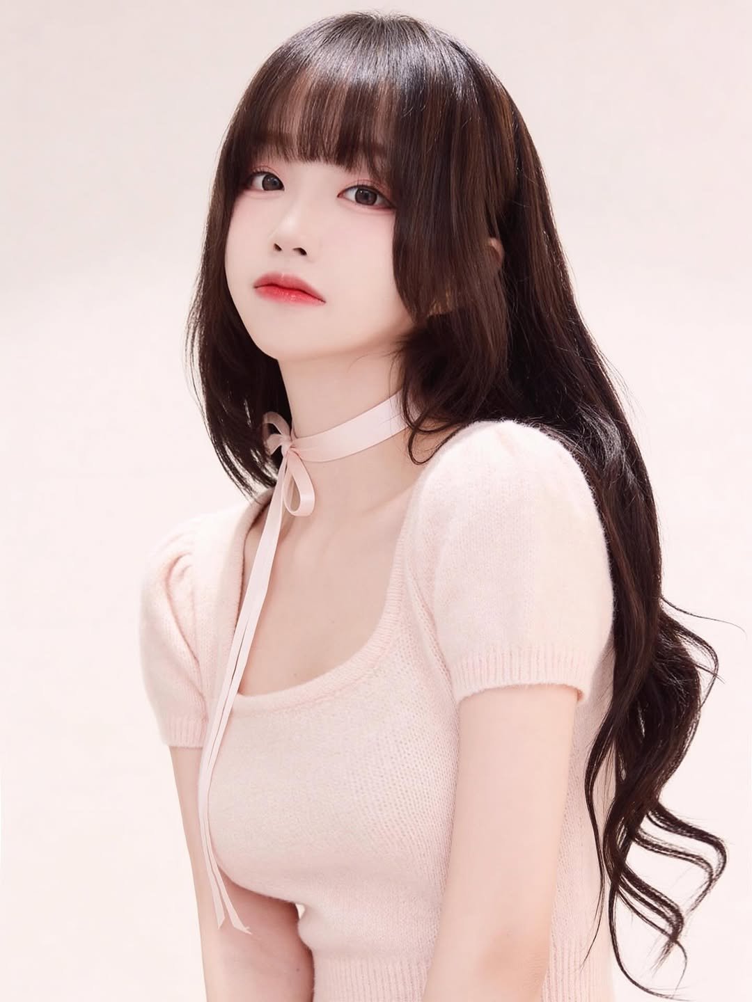 Photo by 코코 김아영 coco on March 14, 2026. May be an image of one or more people, hair, makeup and text.