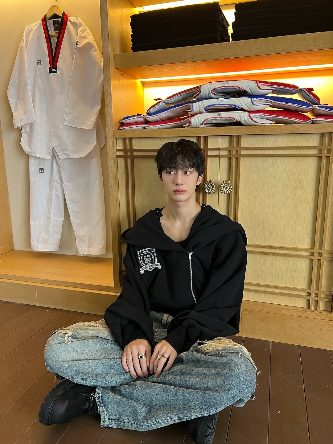 Photo by 채형원 hyungwon on September 03, 2025. May be an image of 1 person, performing martial arts, robe, bath robe and text.