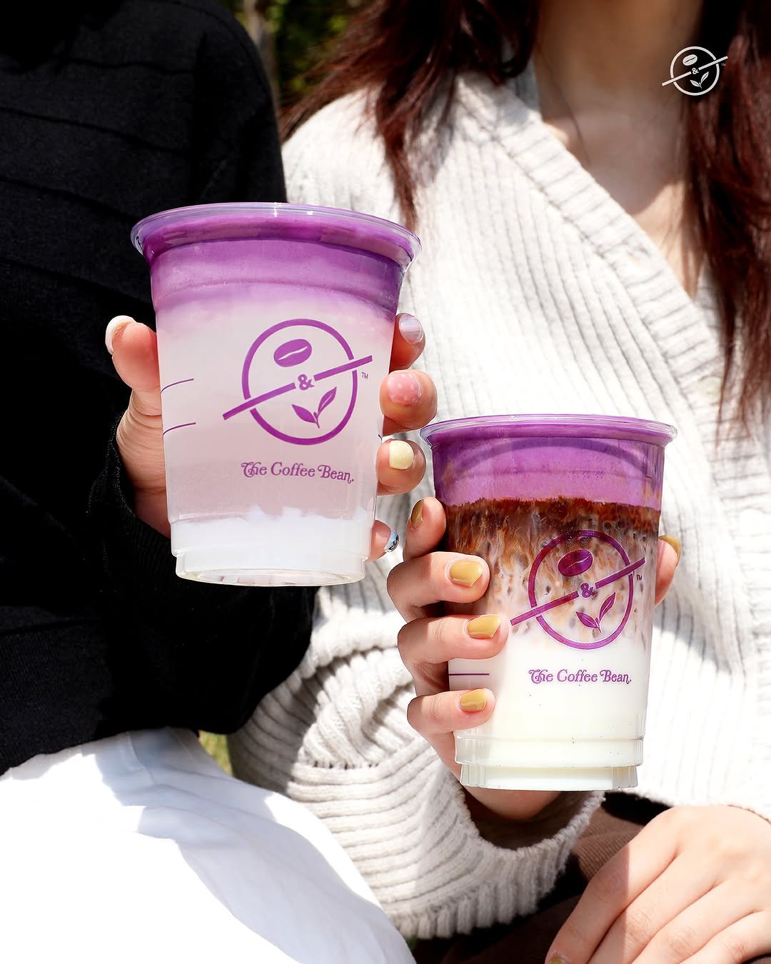 coffeebean_kr 게시물 이미지: 💜한 모금에 퍼지는 달콤한 우베의 매력💜

커피빈만의 보랏빛 음료, 우베✨

☁️...