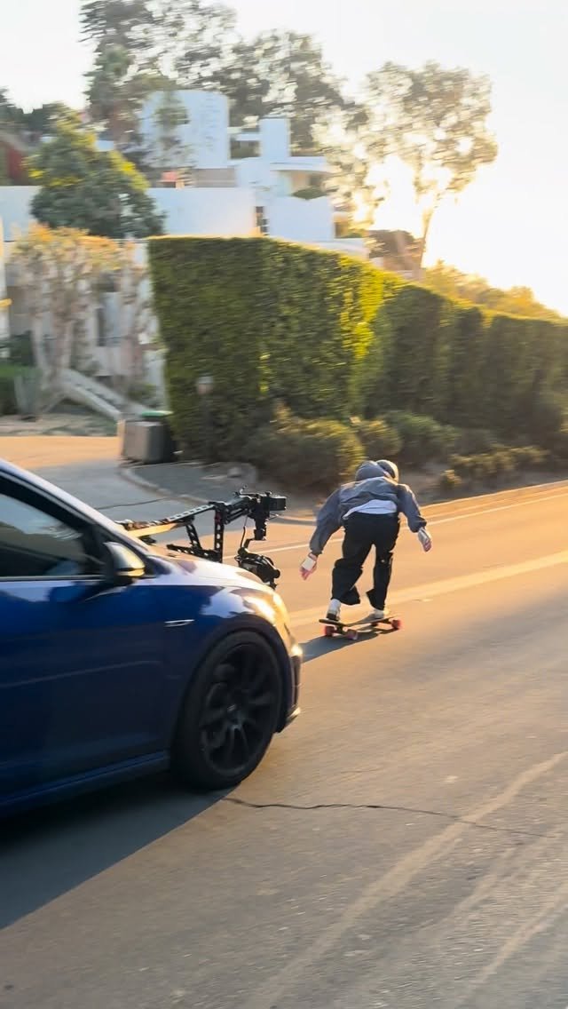 coletrotta 게시물 이미지: that feeling when the car is 1 foot behind...