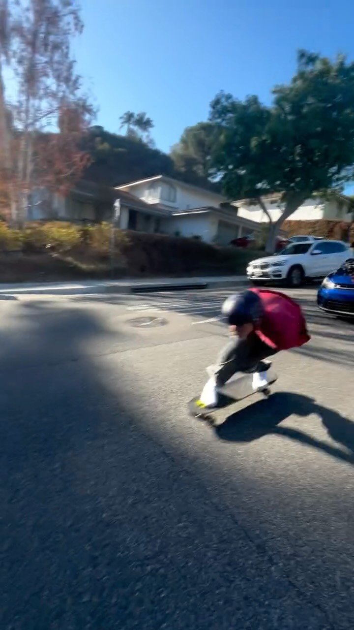 coletrotta 게시물 이미지: neighborhood speed. absolutely insane...