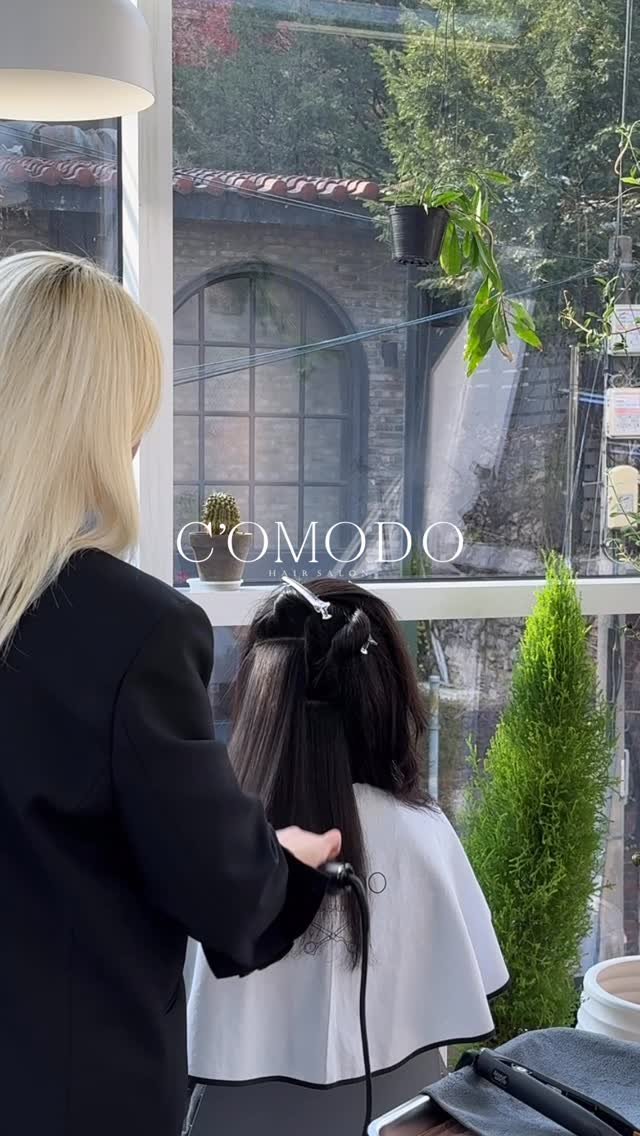 comodo_magic 게시물 이미지: 창가 테이블 자리에서 따뜻한 티, 간식과 함께 업무 보시면서 
매직 받고 따스한...