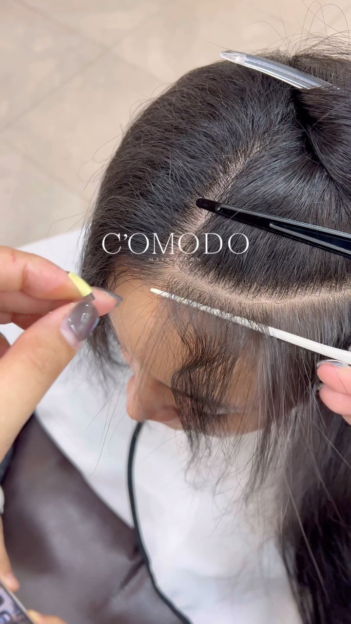 comodo_magic 게시물 이미지: #앞머리매직 제가 정말 좋아하는 작업이에요🥰

매끈한 앞머리 만들어 드릴 때 행복도...