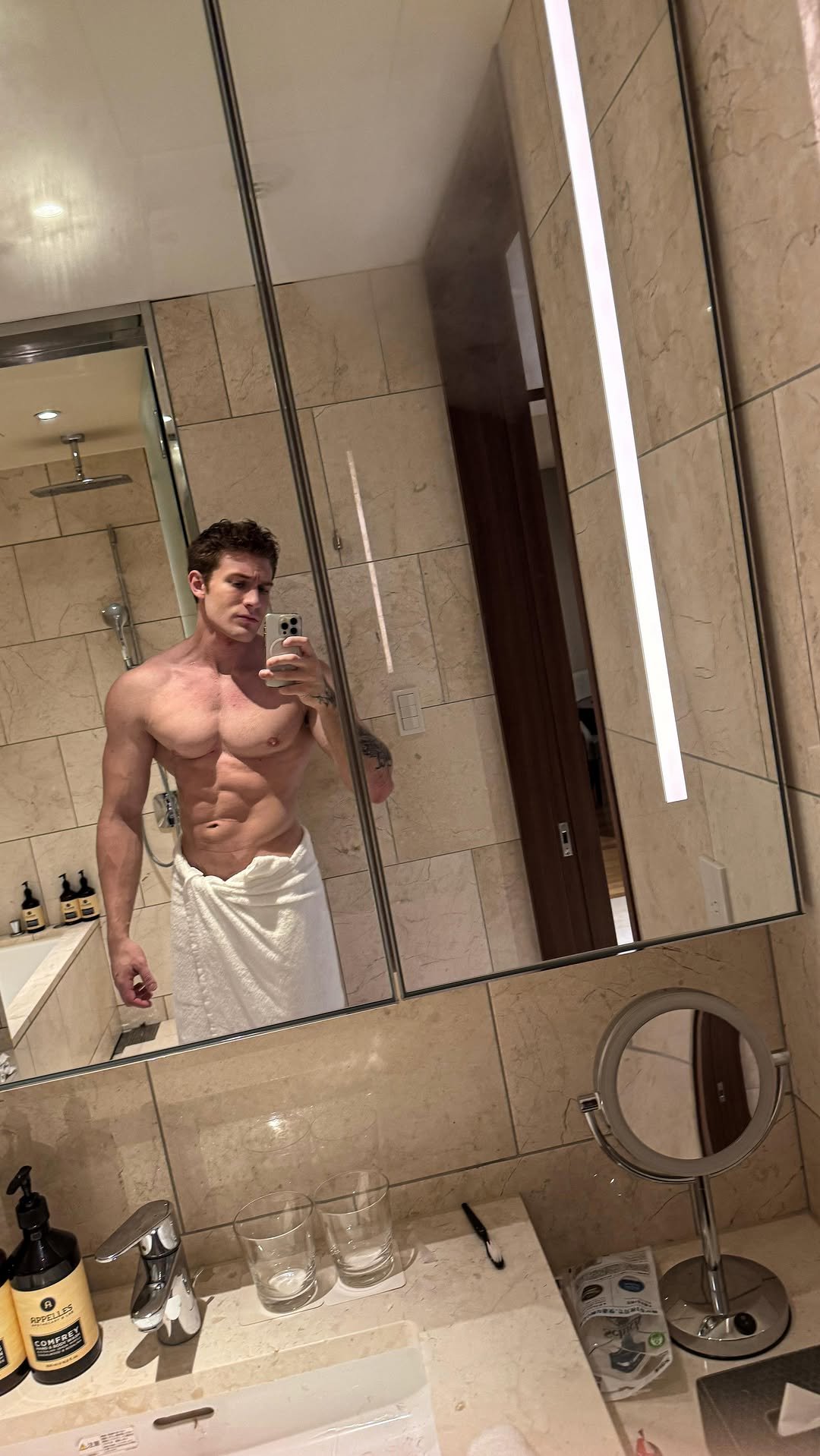 connorsinann 게시물 이미지: Physique update #connorsinann