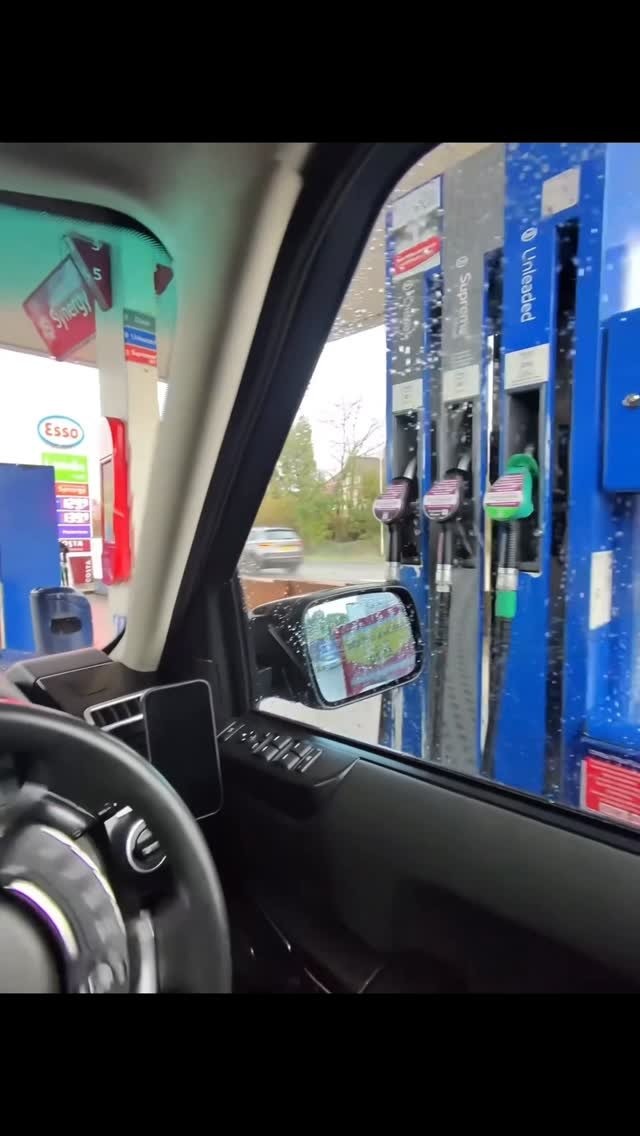 conor_the_digger_driver 게시물 이미지: Daddy daughter day means proper music only...