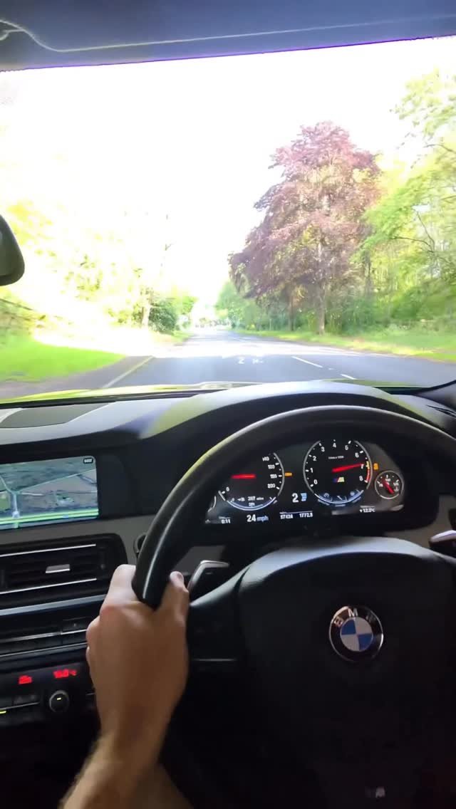 conor_the_digger_driver 게시물 이미지: 🤷‍♂️🤷‍♂️ can't help it...