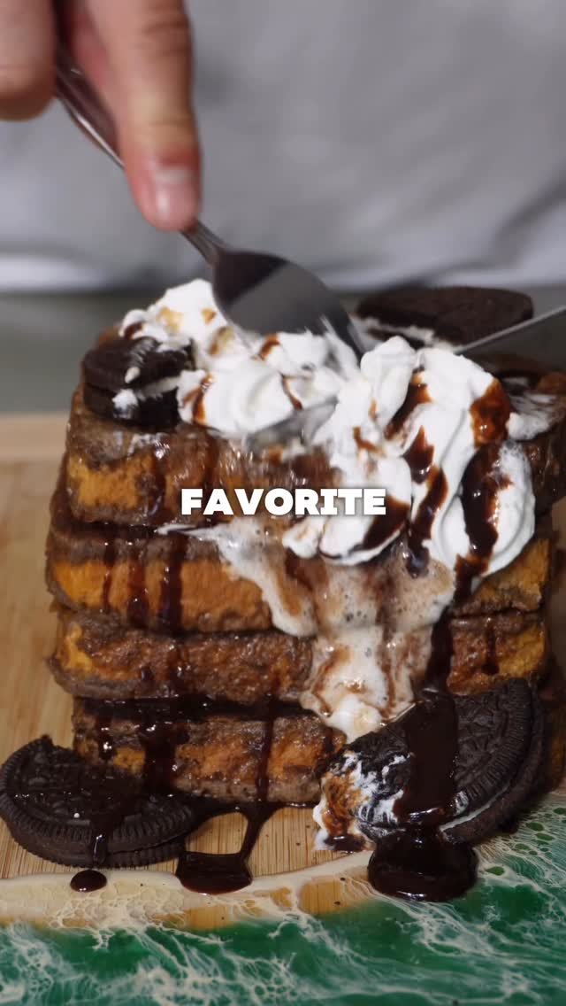 cookedbyalexander 게시물 이미지: HIGH PROTEIN OREO FRENCH TOAST 🍫💪🏽
Cookies &...