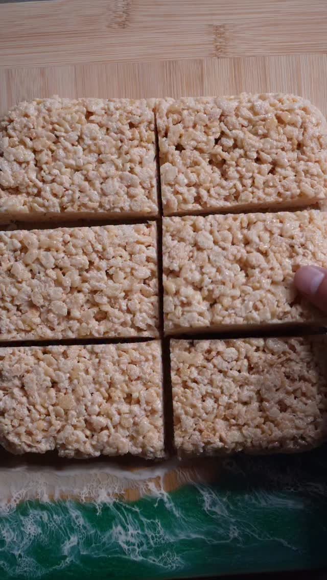 cookedbyalexander 게시물 이미지: Strawberry Protein Puff Bars 🍓💪 (High Protein...