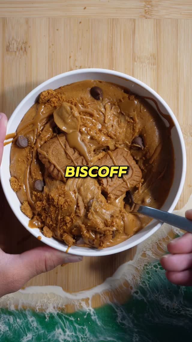 cookedbyalexander 게시물 이미지: High Protein Biscoff Cookie...