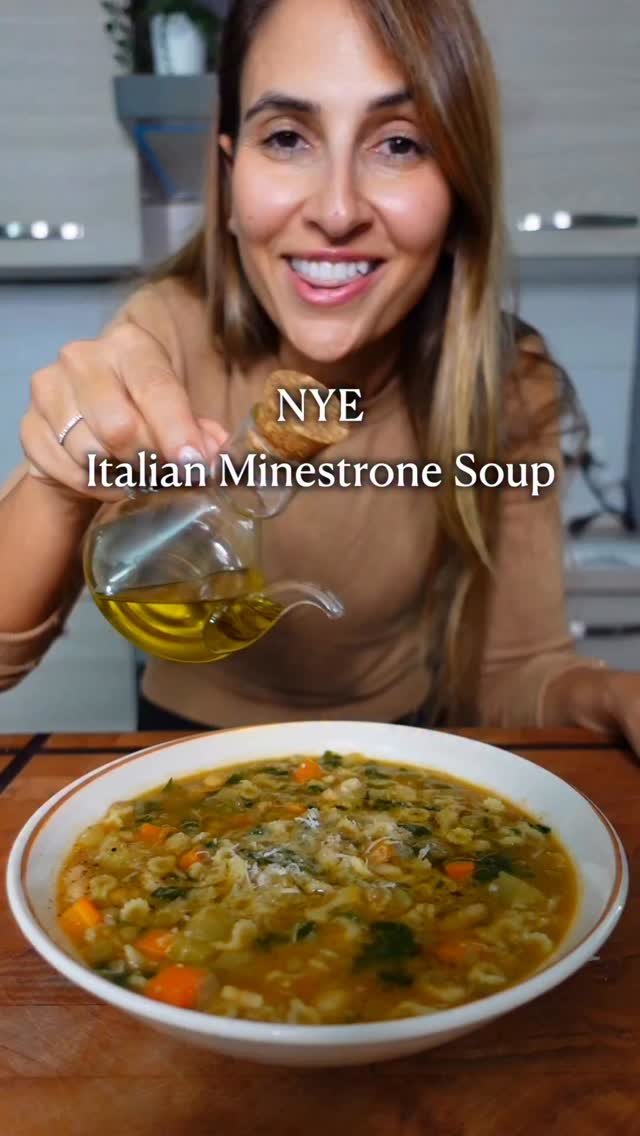 cookingwithayeh 게시물 이미지: NYE Italian Minestrone Soup aka longevity...