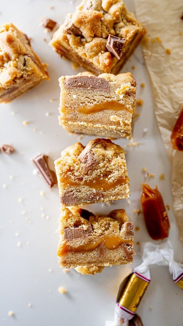 cookingwithkarli 게시물 이미지: These cookie bars are the main character, no...