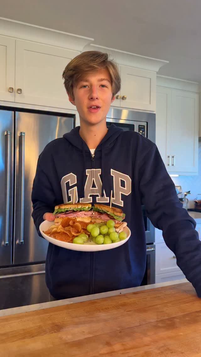 cookingwithkian 게시물 이미지: The Perfect School Lunch! 
if you’re looking...