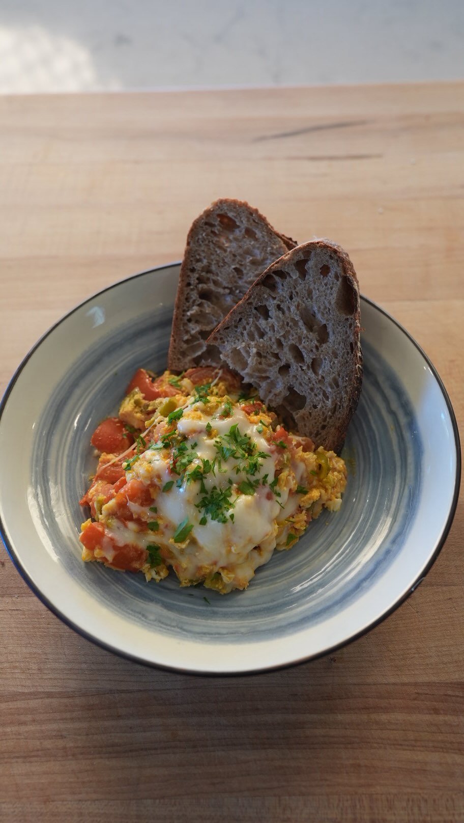cookingwithkian 게시물 이미지: Turkish Menemen! 🇹🇷 recipe in bio