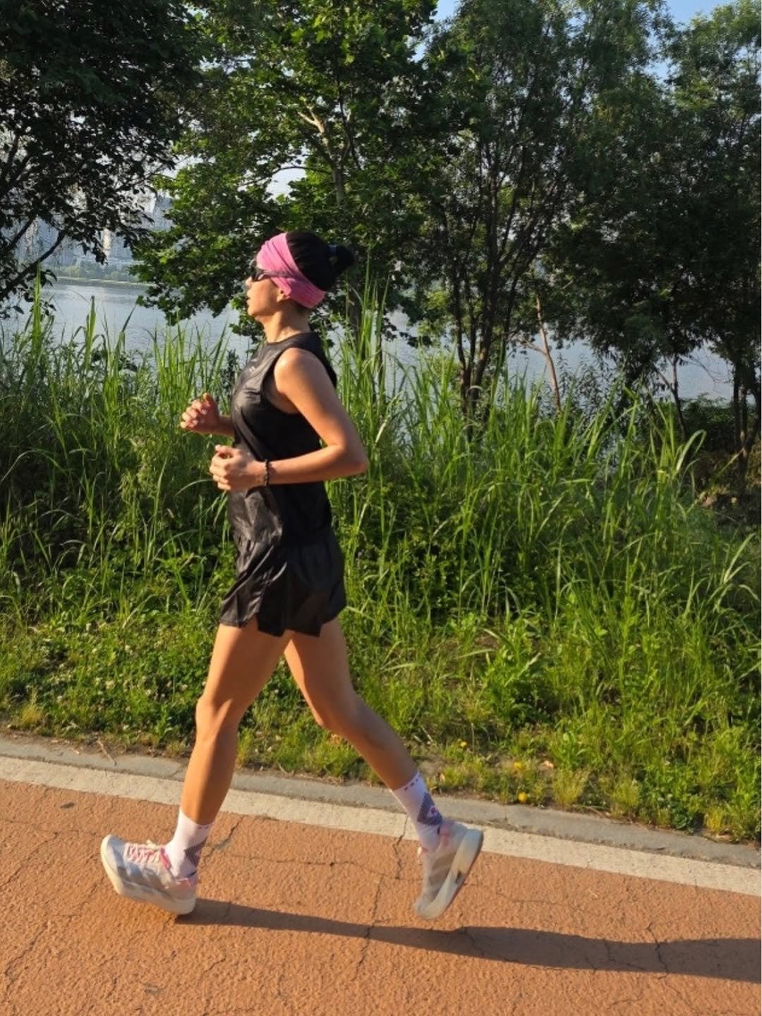 coolpowermom 게시물 이미지: #런린이 #슬로우러닝
작년 강세권으로 이사오고 
진짜 제대로 러닝...