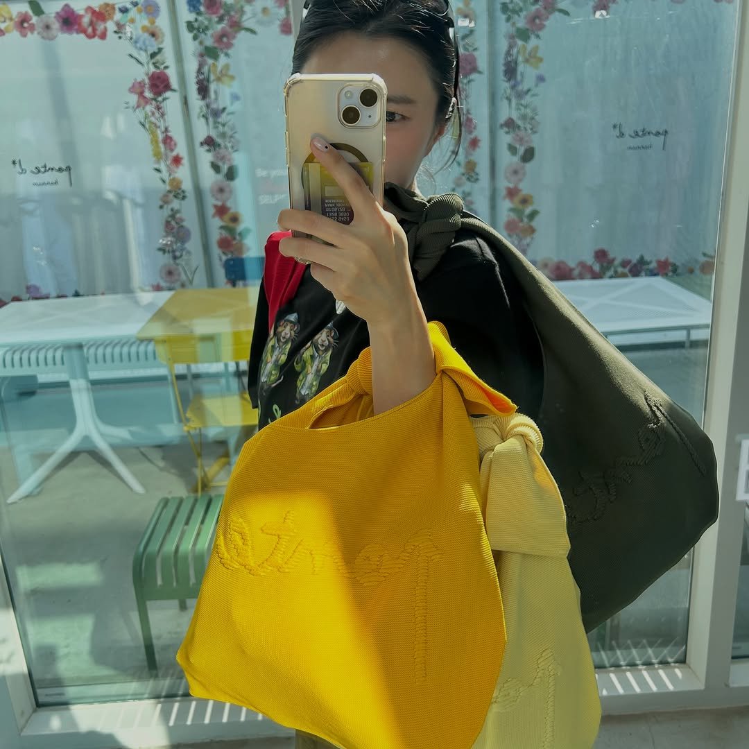 coolpowermom 게시물 이미지: 요즘같은 시대에 특별한 사진 실력과 장비없이
오롯이 구형아이폰14 로 
남편이 만든...