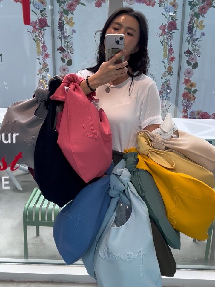 coolpowermom 게시물 이미지: 소상공인 인사드려요🖐🏼

남편 사무실 한 켠, 작은 쇼룸에서 알바를 시작한 지 벌써...