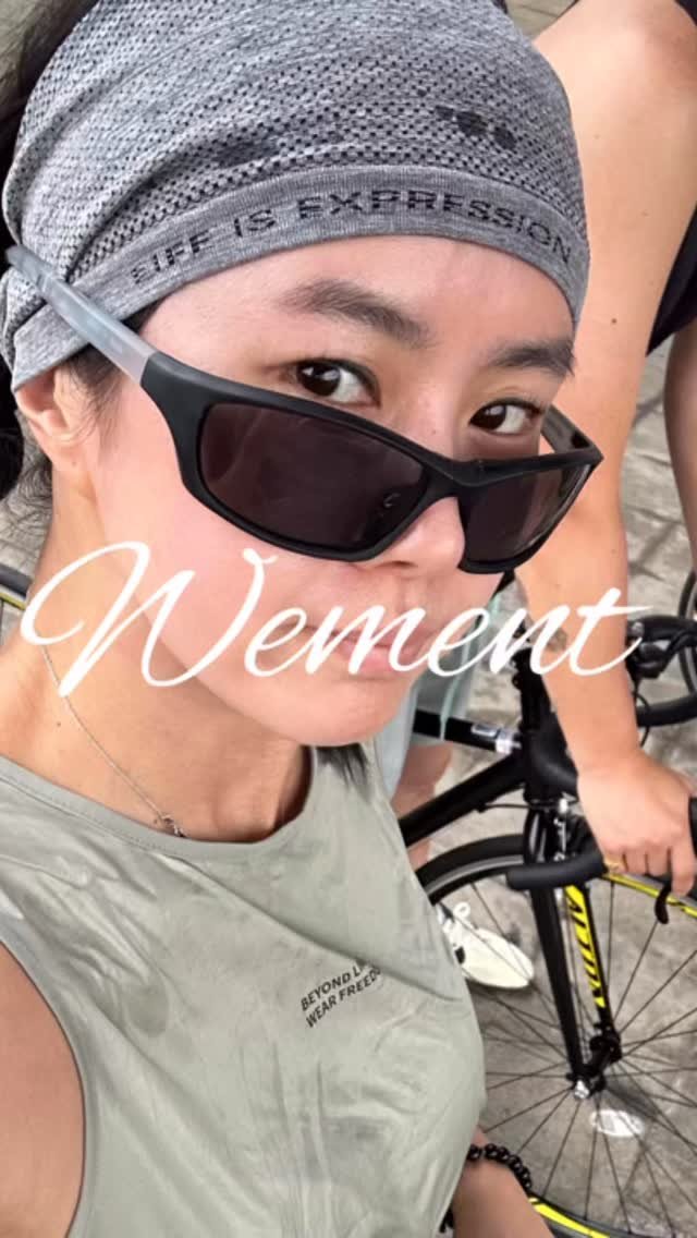 coolpowermom 게시물 이미지: 그래서 저는요,
두상의 크기와는 상관없이 기형적인가 싶을정도로
눈이나쁜데도 안경도,...