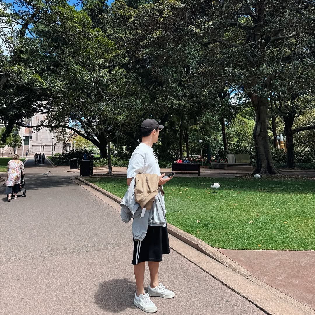 Photo by 킴 on February 01, 2026. May be an image of segway, park and text.