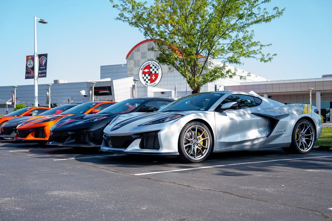 corvette 게시물 이미지: From exclusive reveals to track experiences...