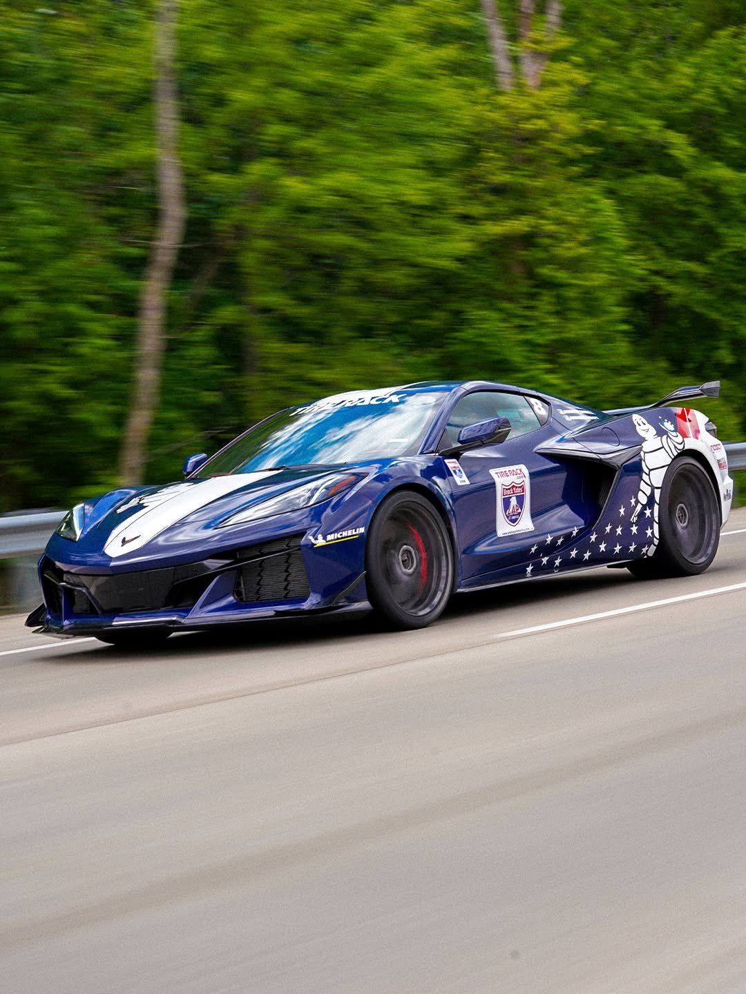 corvette 게시물 이미지: The fit: 2027 @Corvette Grand Sport⁣
The...
