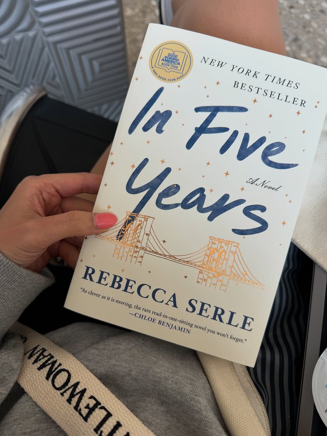 Photo by cosmojina 성진아 on July 03, 2025. May be an image of ‎book and ‎text that says '‎NEW YORK BESTSELLER ESTSELLER TIMES RODK DLUS LON G In Years A.Novel Novel "As lever asit REBECCA is saoving, erar N iti the CHLOE SAr rare read-in- BENJAMIN n-one-sitring SERLE שיסם you won't forget." oлTbl‎'‎‎.