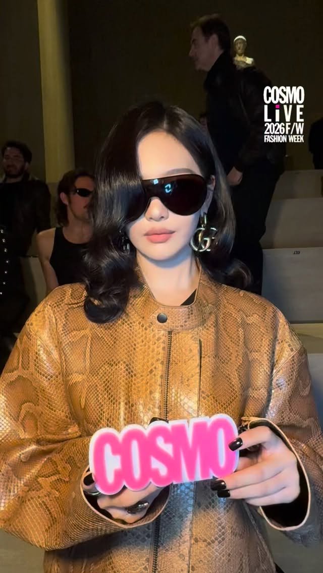 cosmopolitankorea 게시물 이미지: 하이 코스모💗 구찌의 뎀나 바잘리아 첫 쇼에 참석한 닝닝을...