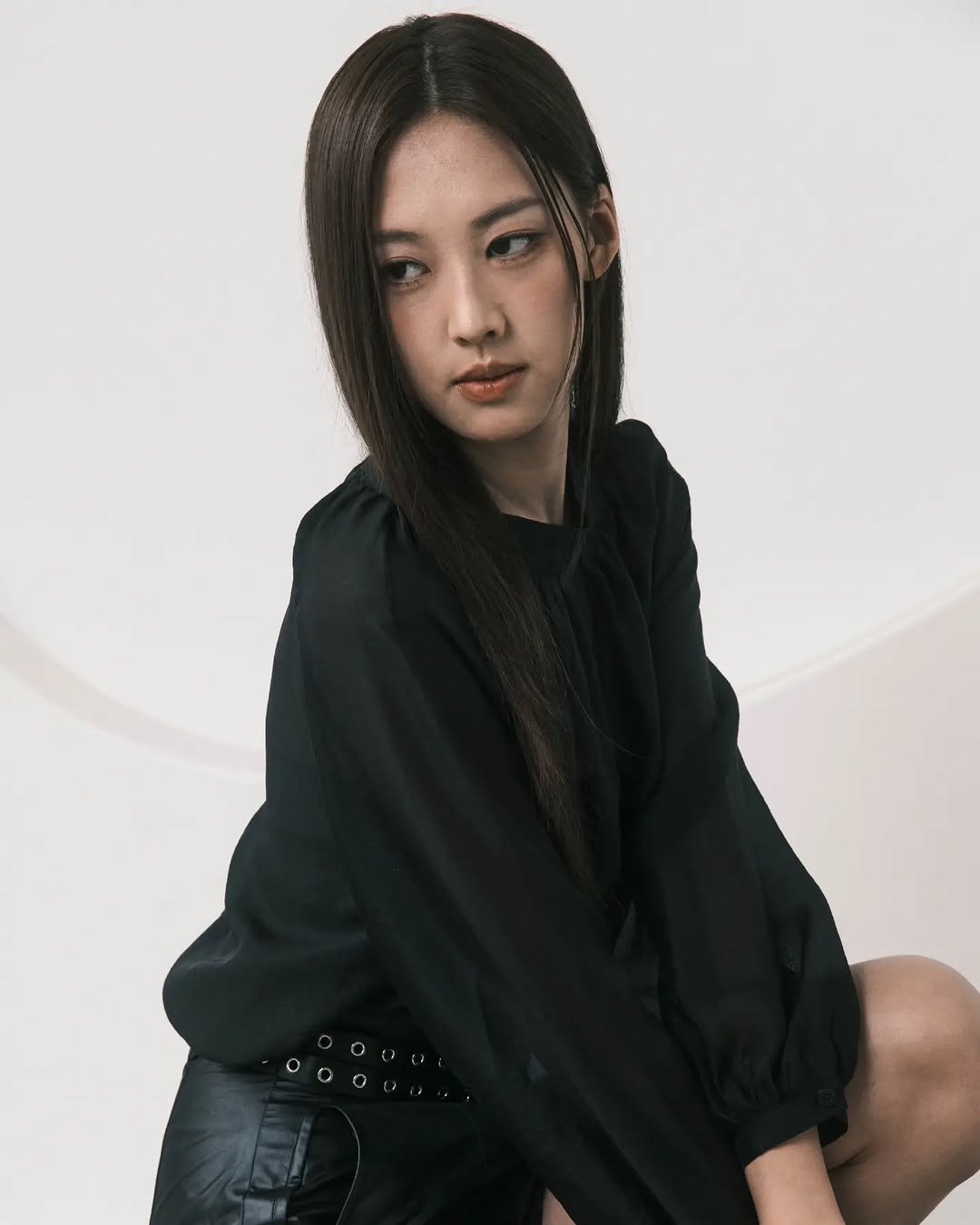 cotevoce_official 게시물 이미지: See-through Balloon Sleeve Neck...
