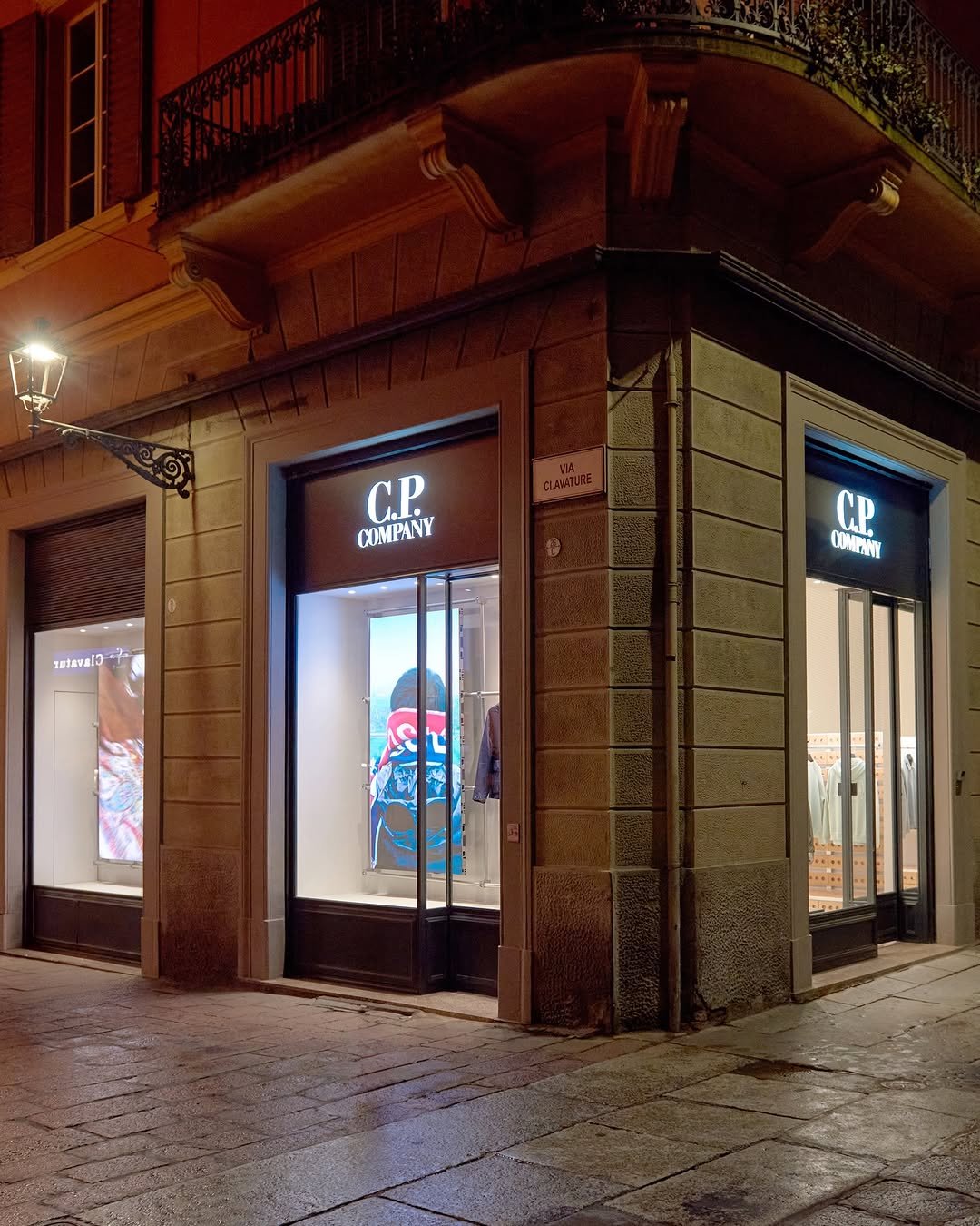 cpcompany 게시물 이미지: C.P. Company opens in Bologna

Every story has...