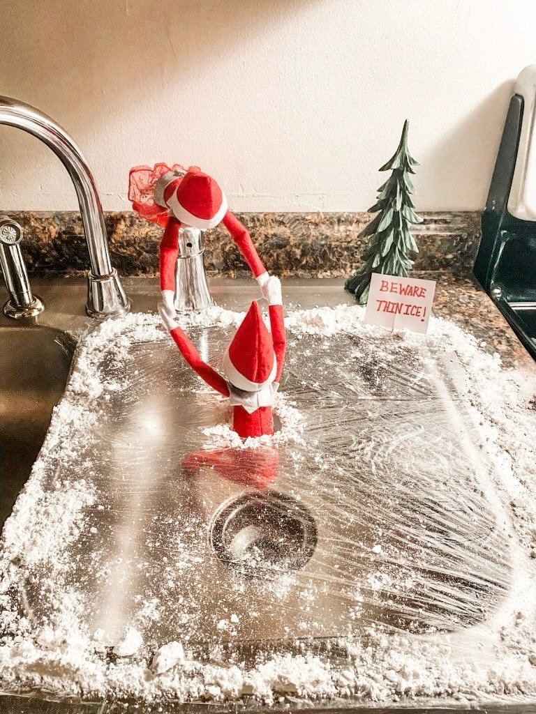 Photo by Stephanie & Katrina | Crafty Moms on November 23, 2025.