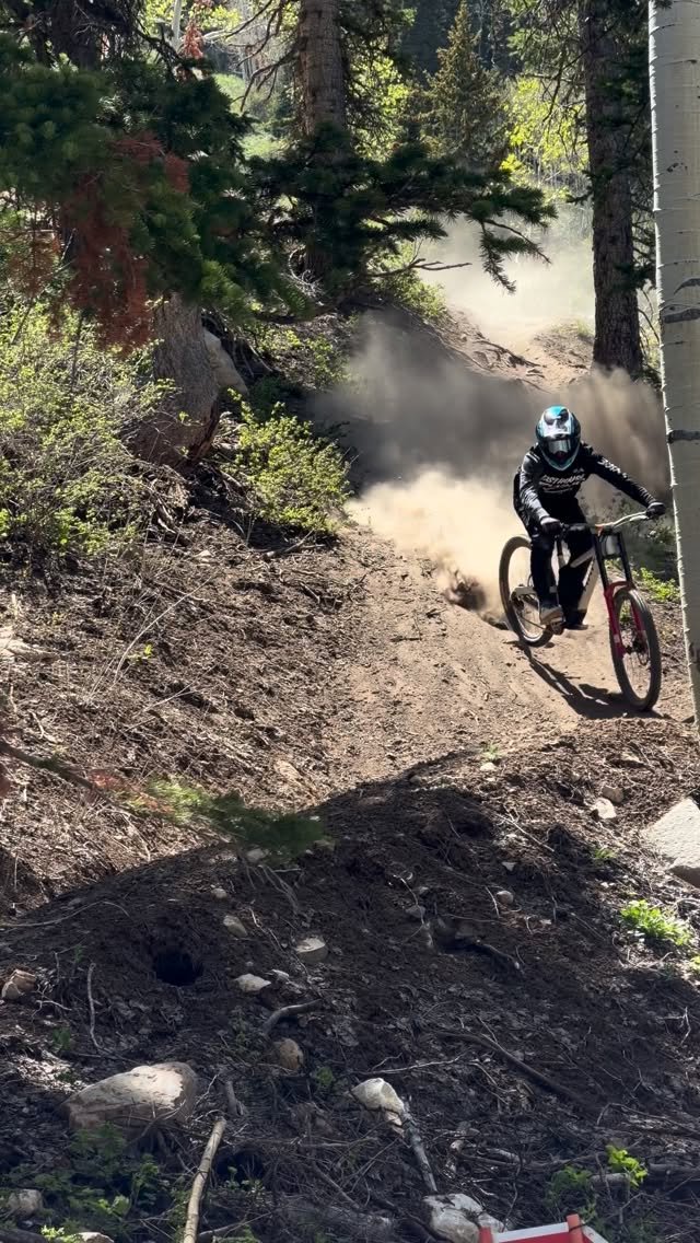 crankbrothers 게시물 이미지: Stoked to be back lapping the bike parks and...