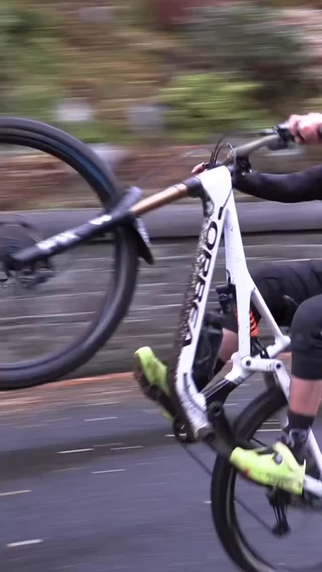 crankbrothers 게시물 이미지: New shoe goofin 😛 @crankbrothers Mallets are...