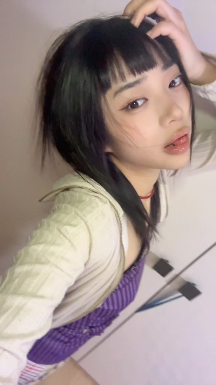 crhyyeon 게시물 이미지: 머리 새로하면 릴스 올리는 사람