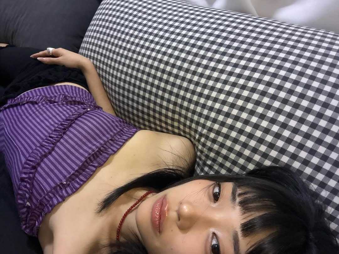 crhyyeon 게시물 이미지: 옷 똑같다고 뭐라하지말자~