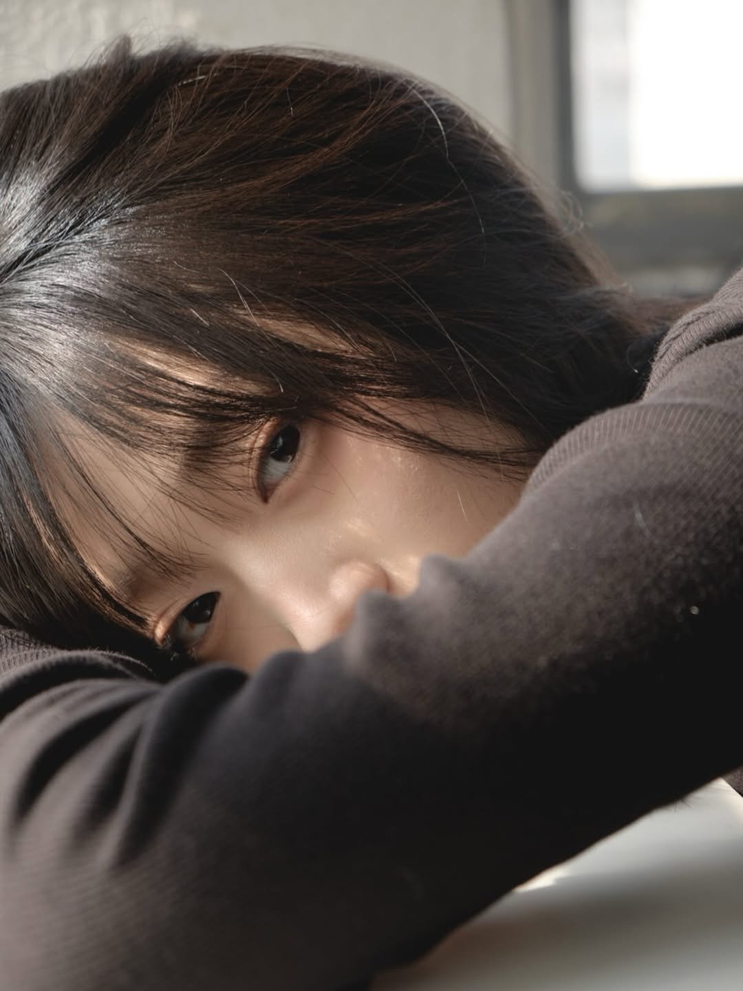 Photo by 신다현 on February 19, 2026. May be a closeup of one or more people, makeup, hair and text.