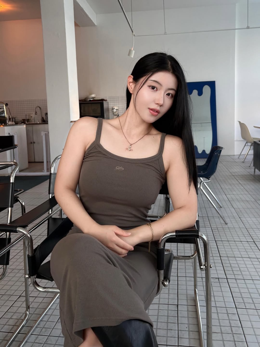 ctrl_yeon_ 게시물 이미지: 정말 오랜만에 카페에서 여유를 가졌던 하루🍃

그나저나 핏 미쳐버린...