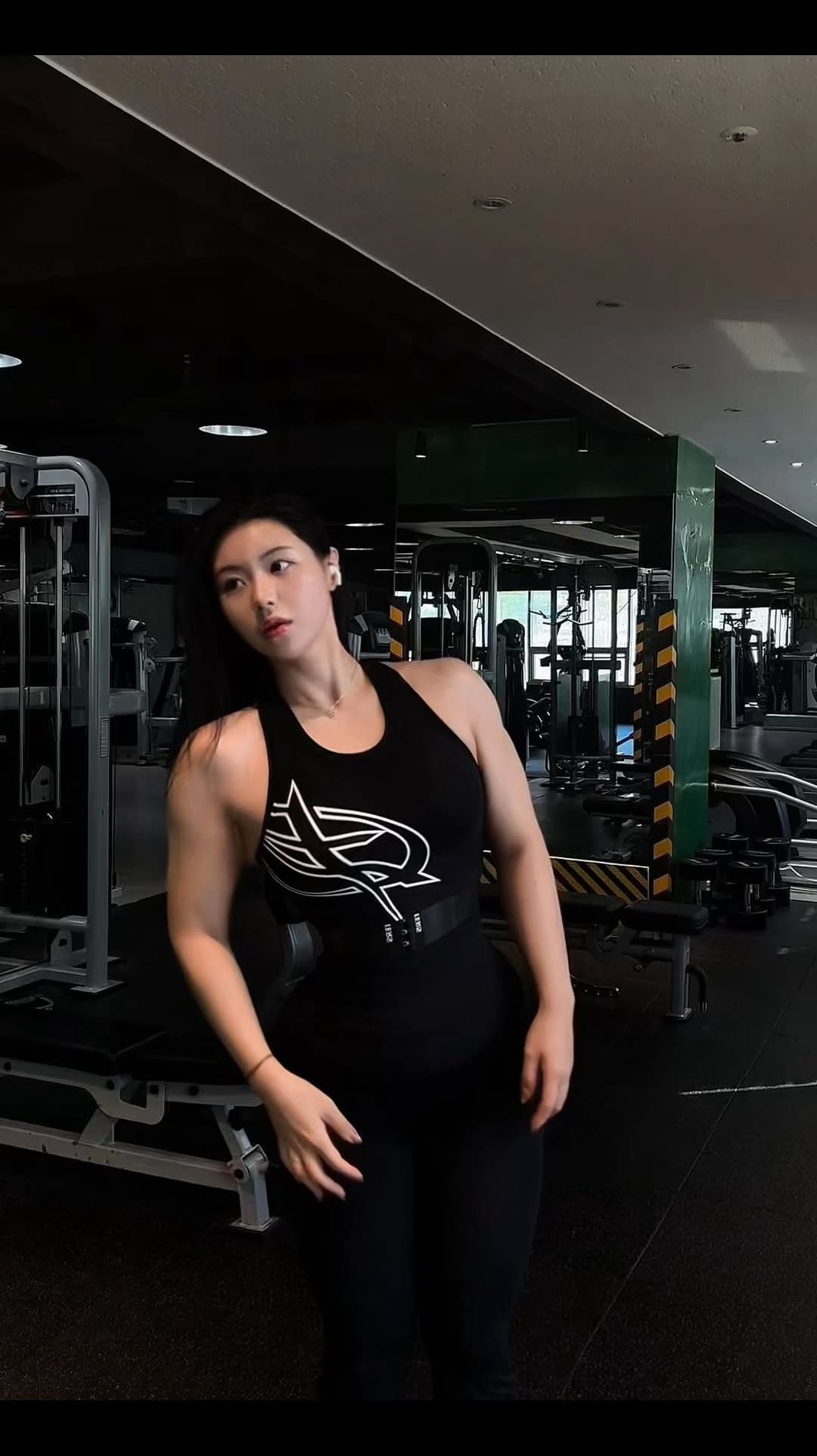 ctrl_yeon_ 게시물 이미지: 🐷인거 알지만(한달 전),,, 
@physicalgarments 이쁜건...