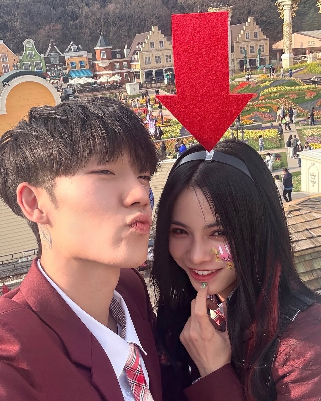 Photo by 구래커플 [CuRe couple] on April 08, 2025.